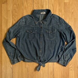 Women’s Lightweight Long-Sleeved Denim Tie Front Top, Size M